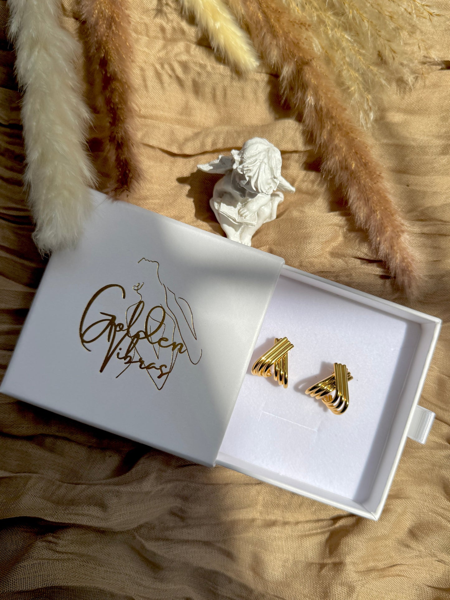 XOXO EARRINGS