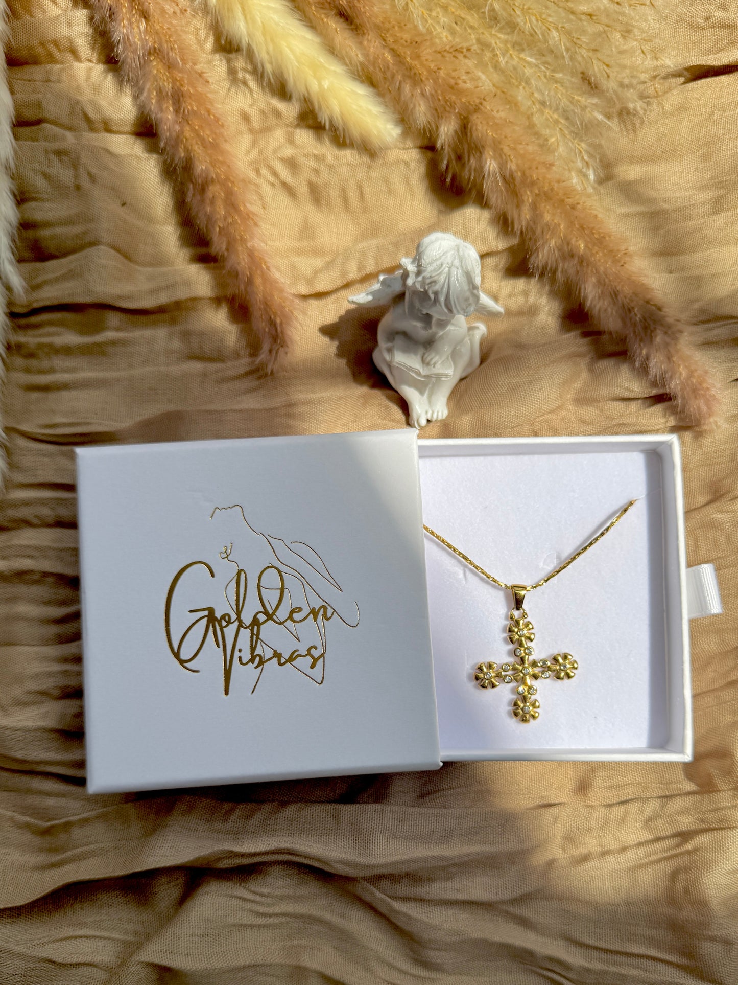 BLOOM CROSS NECKLACE
